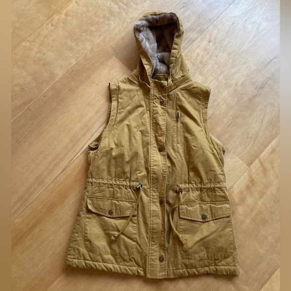 Love Tree Utility Vest Faux Fur Lining Mustard Yellow Women's Size M - Picture 1 of 4